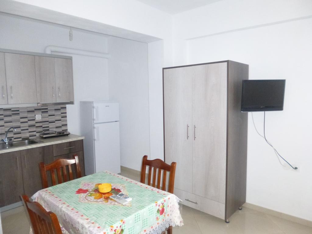 Ylli Mance Apartments Ksamil Room photo